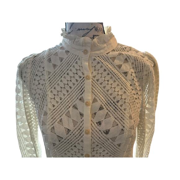 EUC Anthropologie Ivory Victorian Inspired Long Sleeve Lace Top Size 2 Romantic - Picture 4 of 9